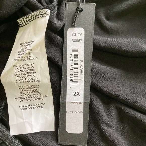 NWT Tahari USA Women’s 2X Liquid Knit Wide Leg Black & White Sleeveless Jumpsuit - Picture 9 of 9